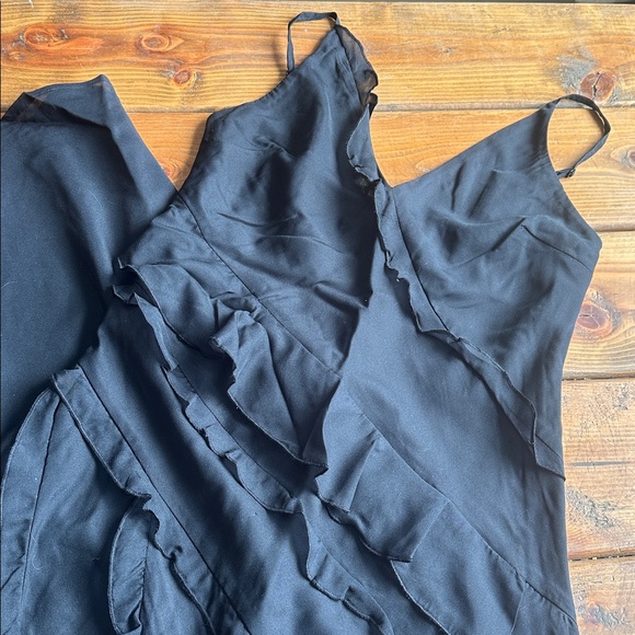 A&F Ruffle Dress - Picture 3 of 12